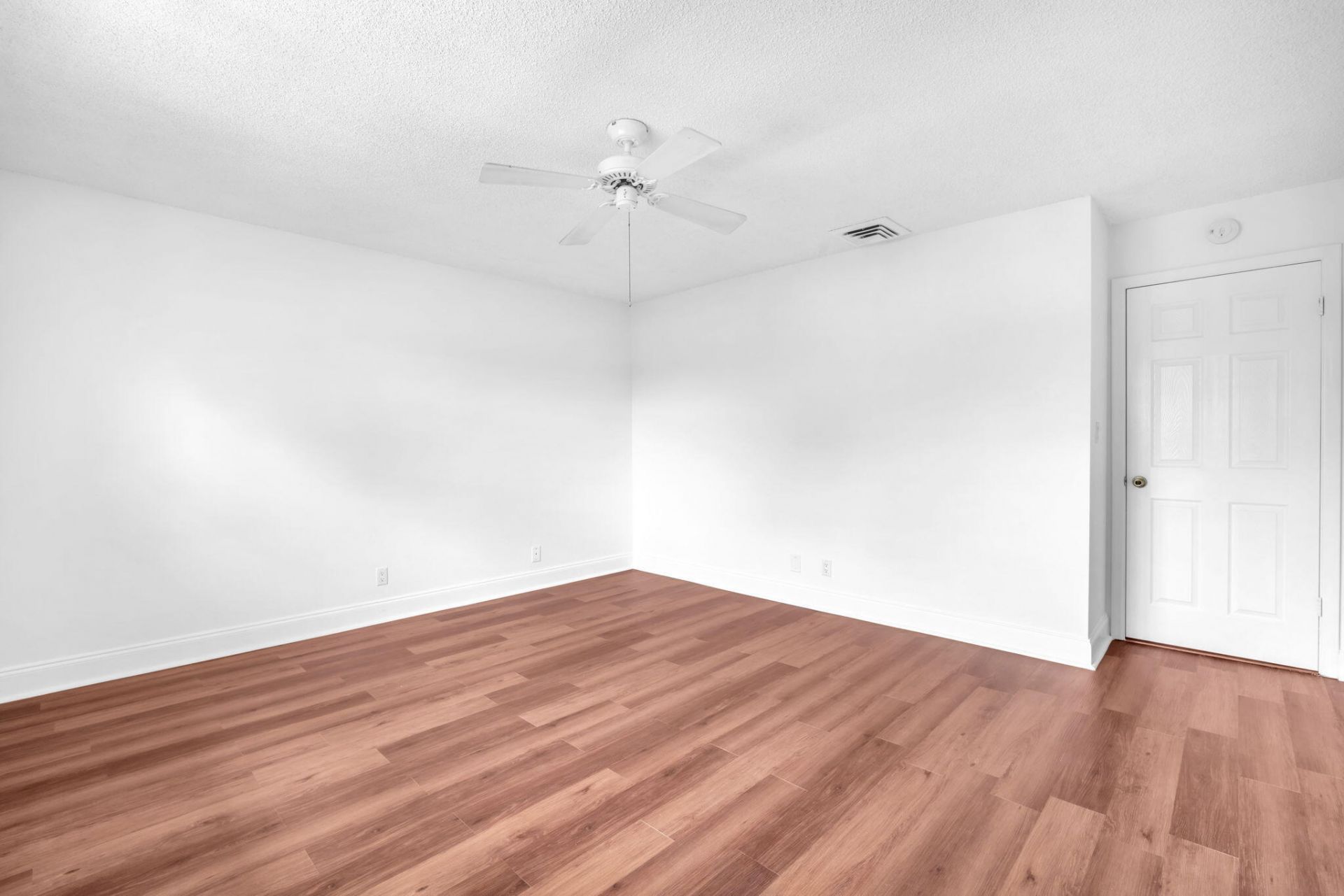 8900 W Sample Road, Unit 204, Coral Springs, FL 33065 Photo