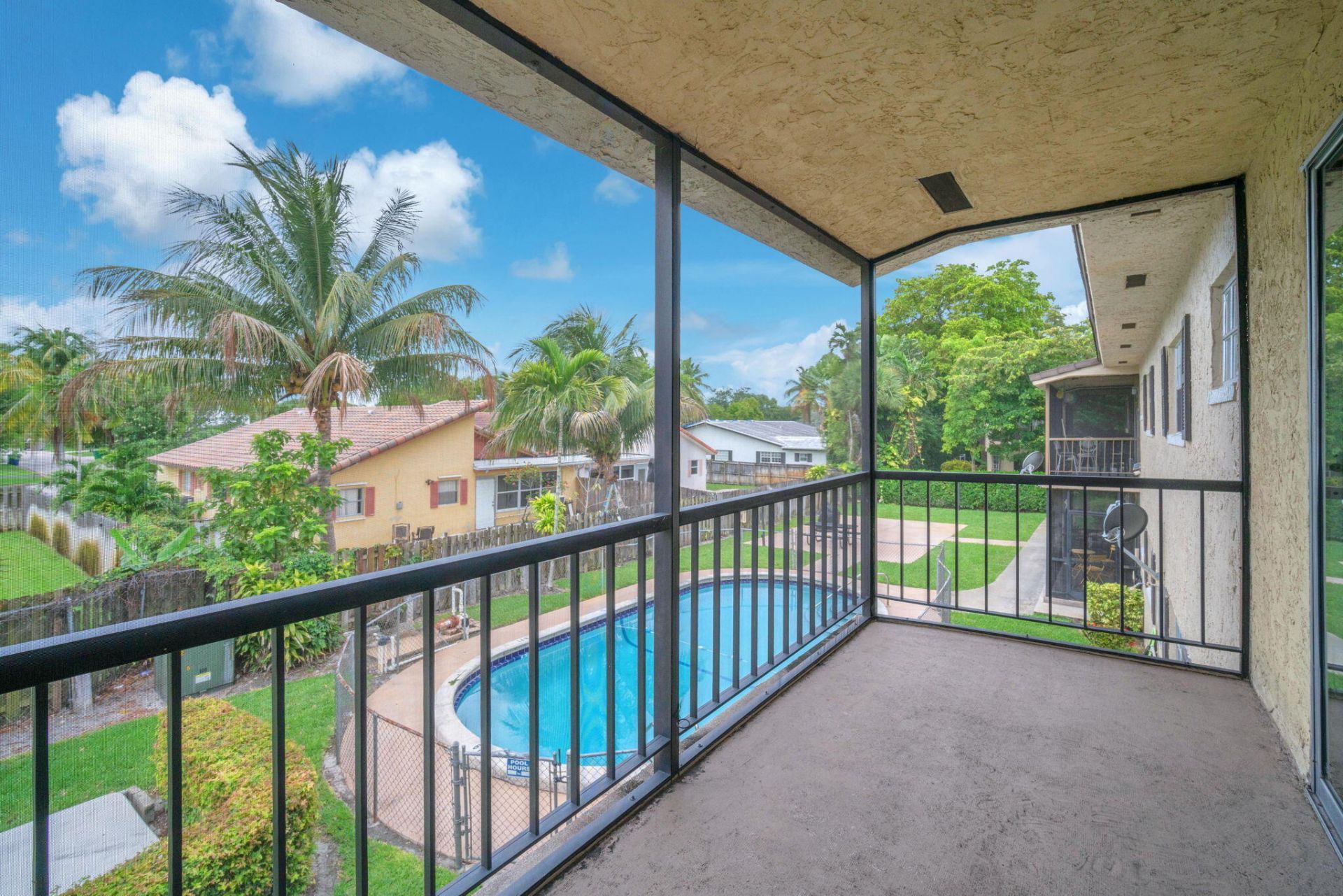 8900 W Sample Road, Unit 204, Coral Springs, FL 33065 Photo
