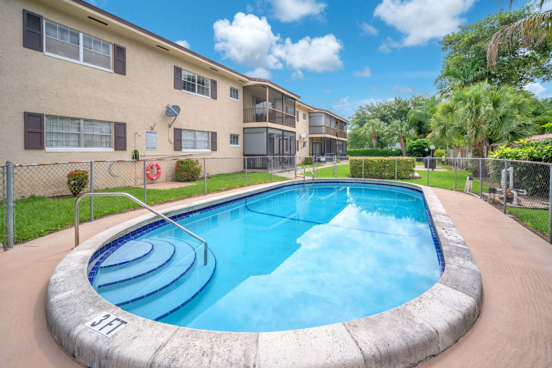8900 W Sample Road, Unit 204, Coral Springs, FL 33065 Photo