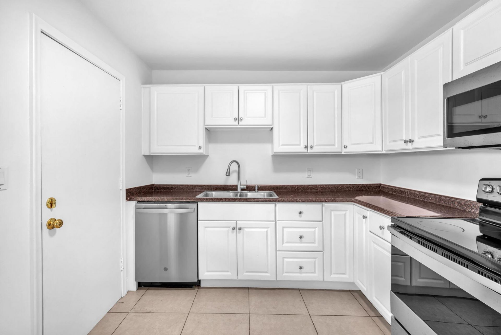 8900 W Sample Road, Unit 204, Coral Springs, FL 33065 Photo