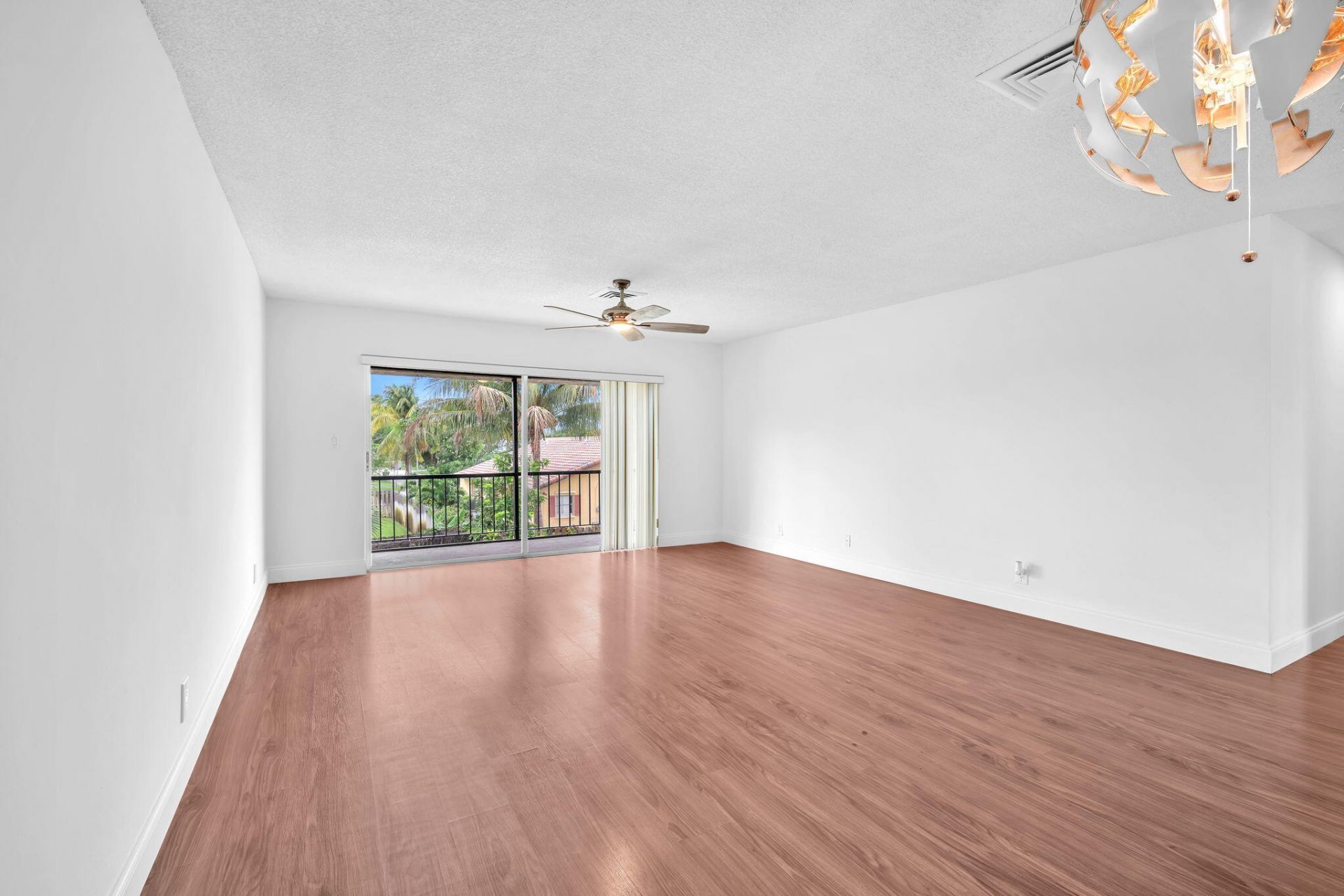 8900 W Sample Road, Unit 204, Coral Springs, FL 33065 Photo
