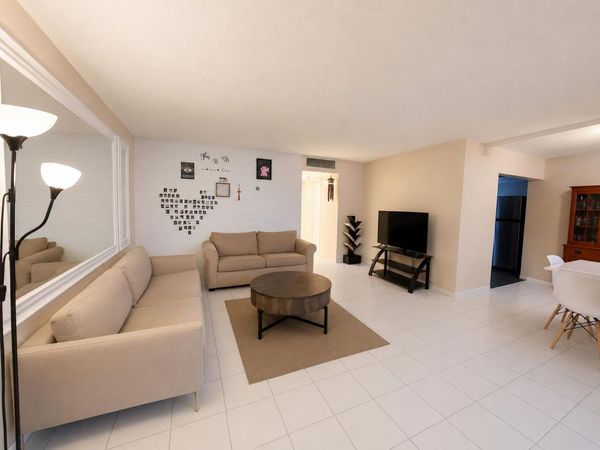 5203 NE 24th Terrace, Unit B108, Fort Lauderdale, FL 33308
