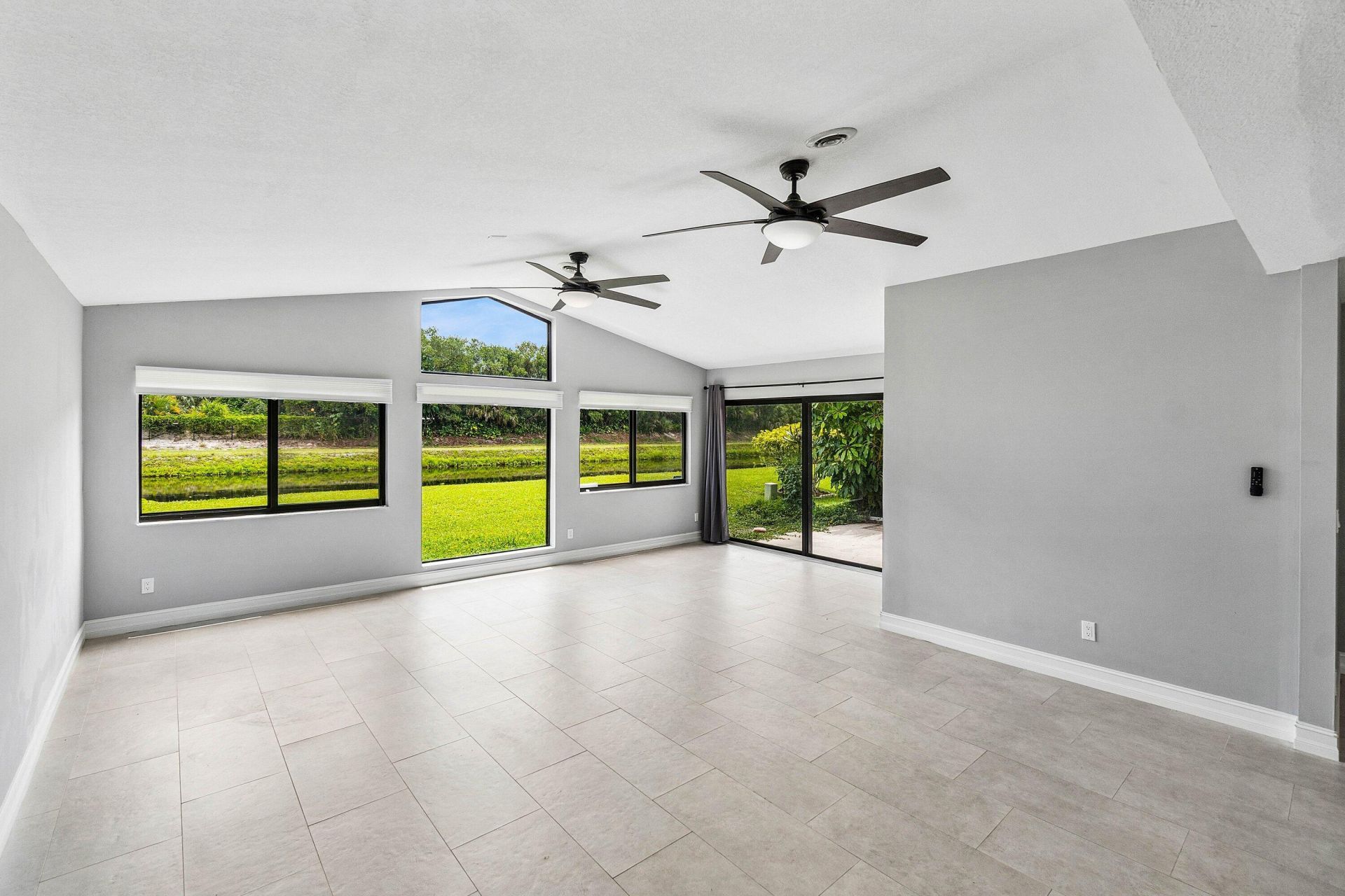 120 Mayfair Lane, Boynton Beach, FL 33426 Photo