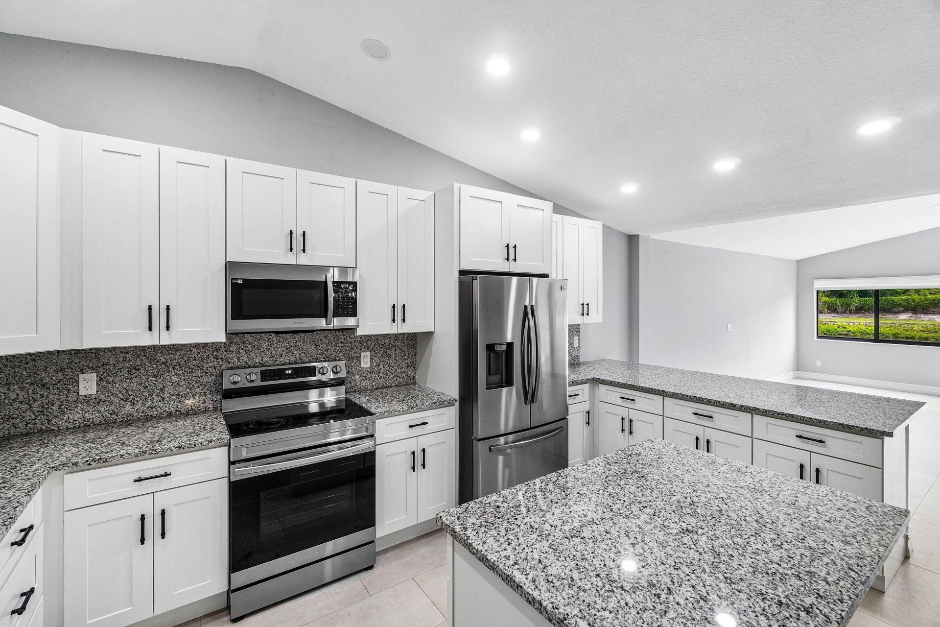 120 Mayfair Lane, Boynton Beach, FL 33426 Photo