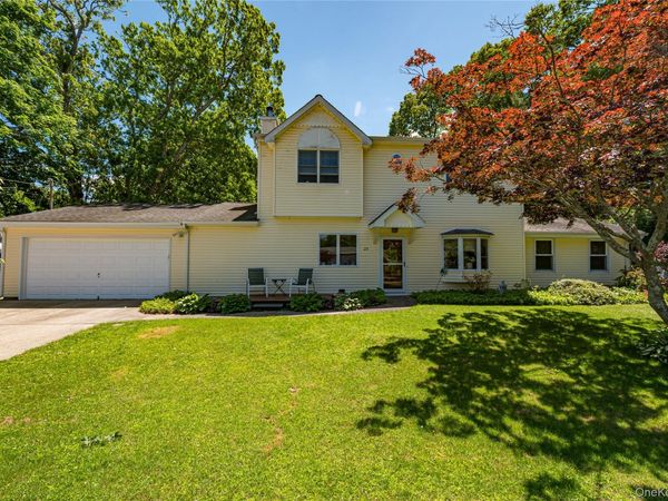 22 Vine Street , Centereach, NY 11720