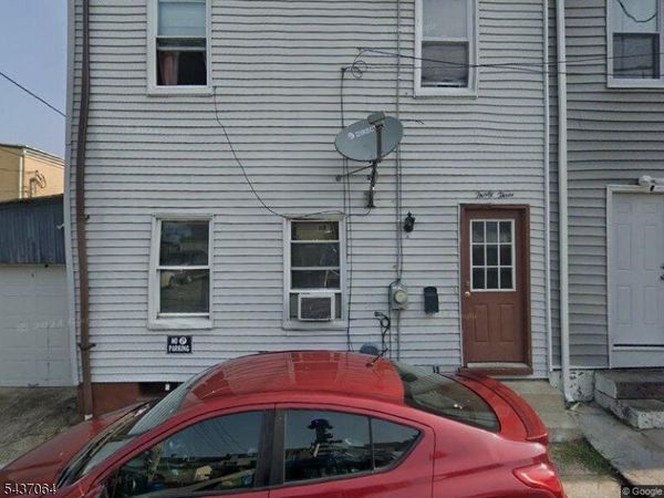 33 Cedar Aly, Phillipsburg, NJ 08865