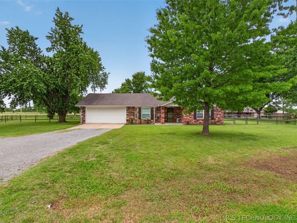 68 Maple Road , Pryor, OK 74361