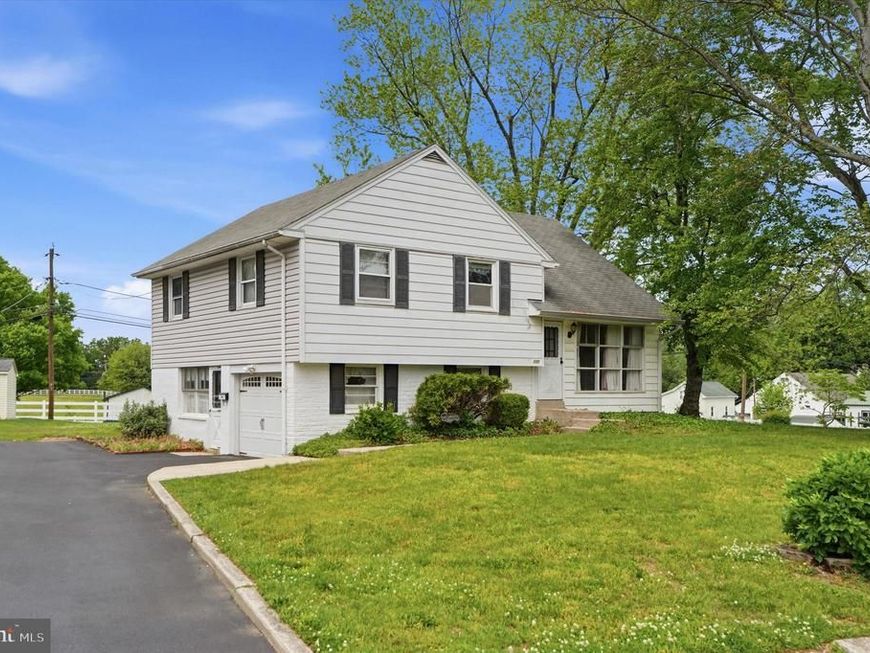 565 Dartmouth Drive , King of Prussia, PA 19406 Main Photo