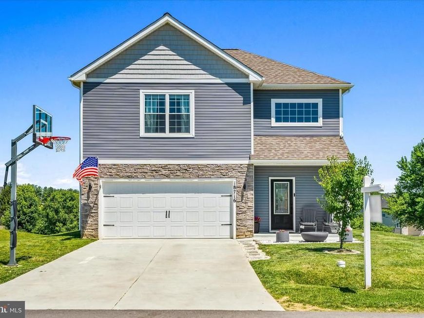 18716 Ballantyne Way, Hagerstown, MD 21740 Main Photo