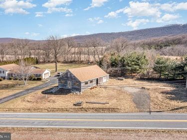 543 MOUNTAIN HOUSE ROAD, HALIFAX, PA 17032