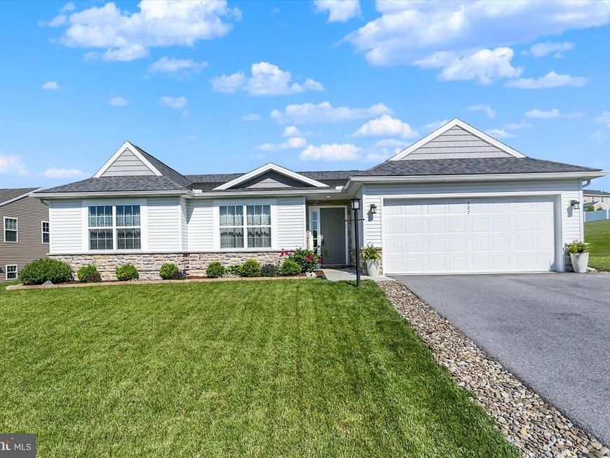 207 Eagle Road, Dillsburg, PA 17019 Main Photo