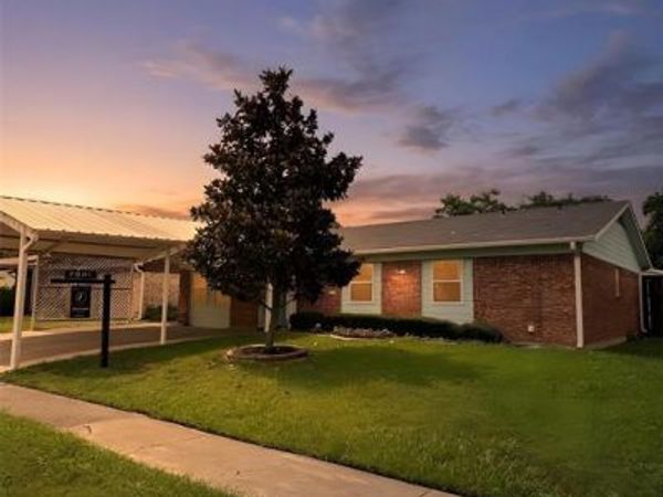 12113 Baron Drive , Balch Springs, TX 75180