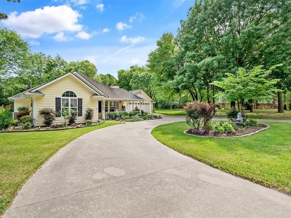 608 Green Meadow Trail , Holly Lake Ranch, TX 75765