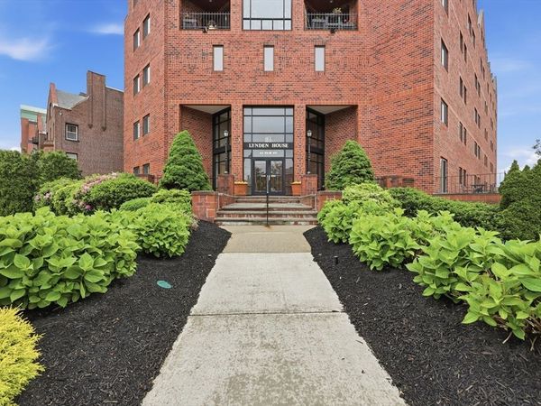 44 Elm Street, Unit 303, Worcester, MA 01609