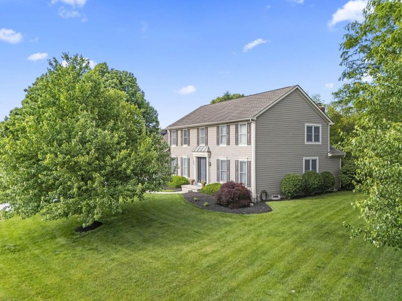 2691 Big Sur Drive, Lewis Center, OH 43035 Photo 3