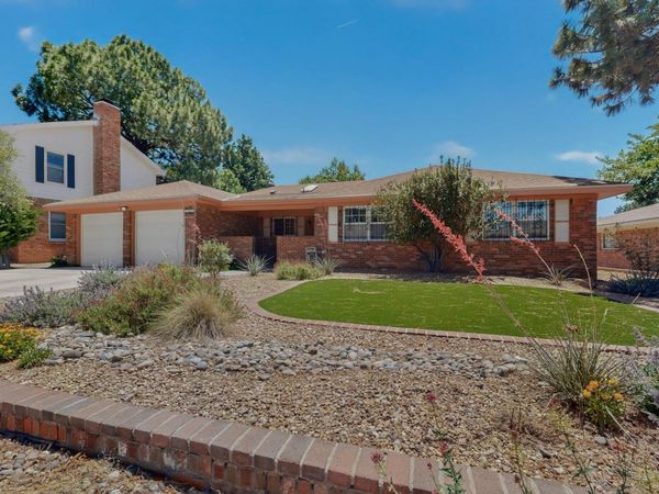 7208 Lantern Road NE, Albuquerque, NM 87109