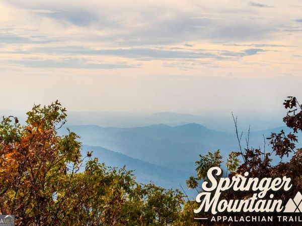 4 Parker Drive, Ellijay, GA 30540