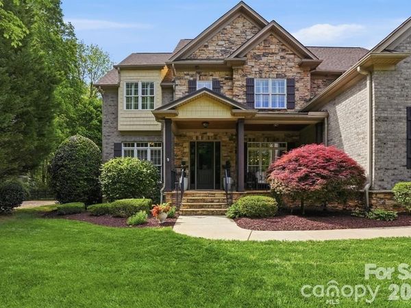 1401 Tara Plantation Boulevard , Wesley Chapel, NC 28110