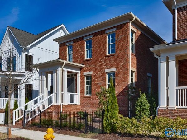 14 Weybosset Street NW, Huntsville, AL 35806