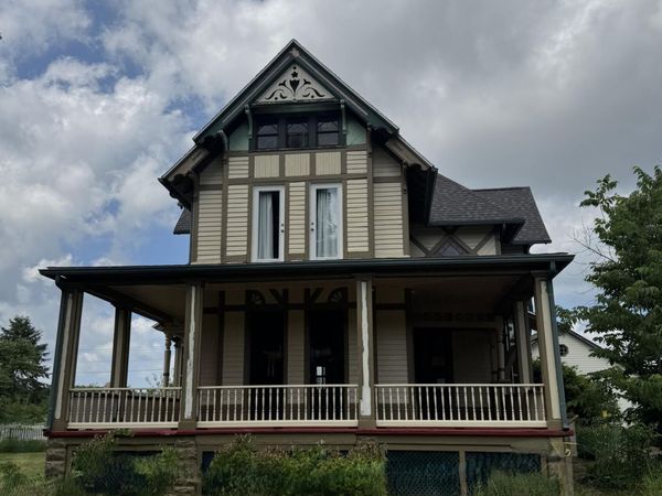 42304 W Red Arrow Highway, Paw Paw, MI 49079