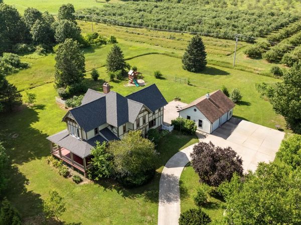 42304 W Red Arrow Highway, Paw Paw, MI 49079