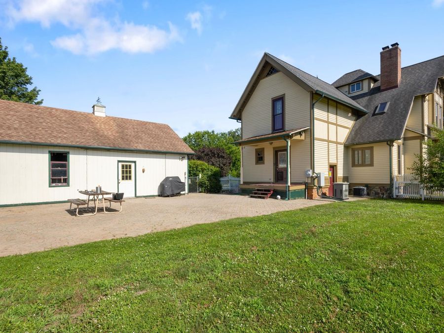 Property Image 10