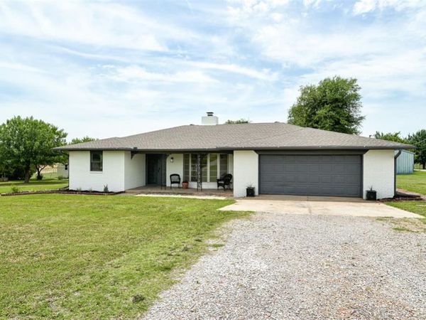 6517 S Frisco Road, Mustang, OK 73064