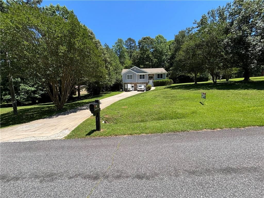 38 Stonehedge Drive, Dawsonville, GA 30534 Main Photo