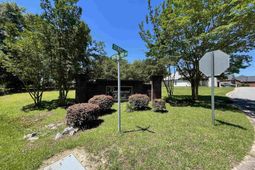 132 War Admiral Drive  photo 4