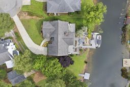 124 Cove Court  photo 4
