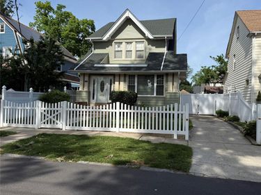 110-07 196th Street, Saint Albans, NY 11412