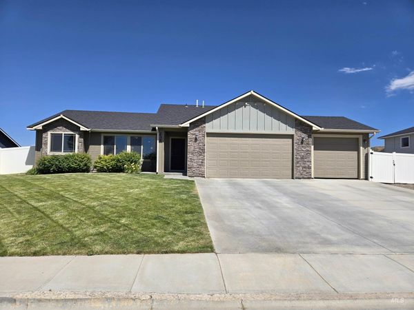 235 Meadow View Dr., Payette, ID 83661