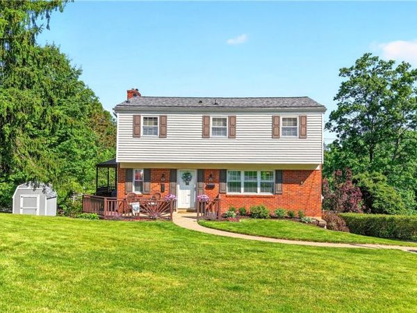 211 Elrose Dr , Pittsburgh, PA 15237