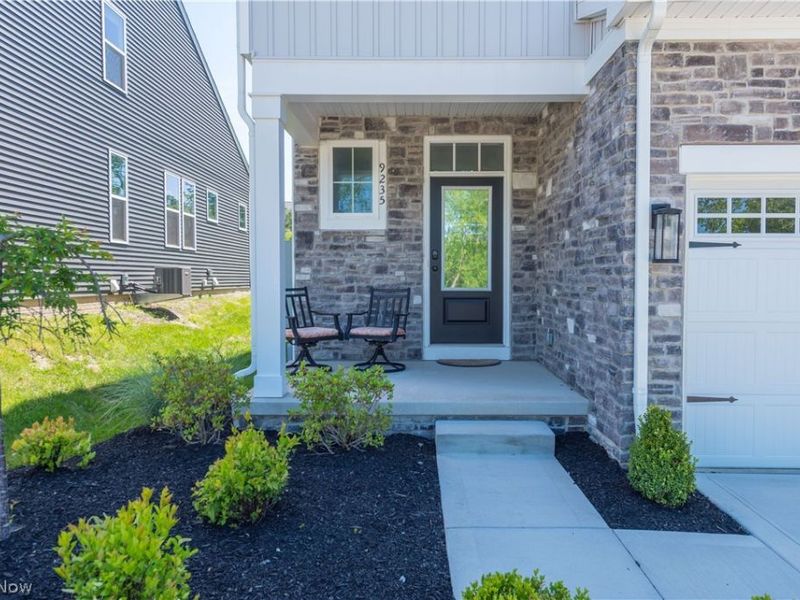 9235 Ledge View Terrace, Broadview Heights, OH 44147 Photo 2