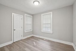 2732 Houston Street photo 4