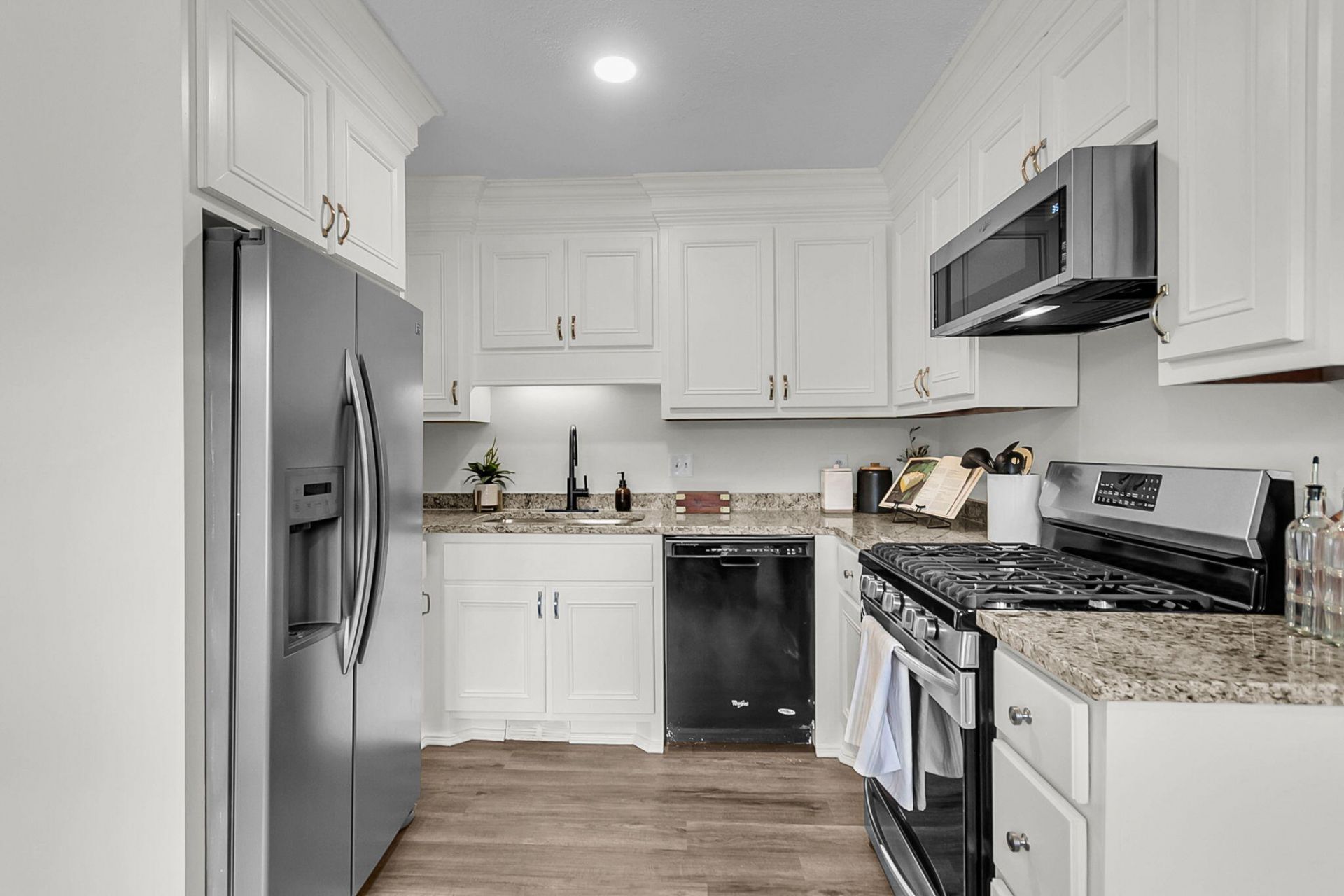 8310 Greenridge Road Photo 13
