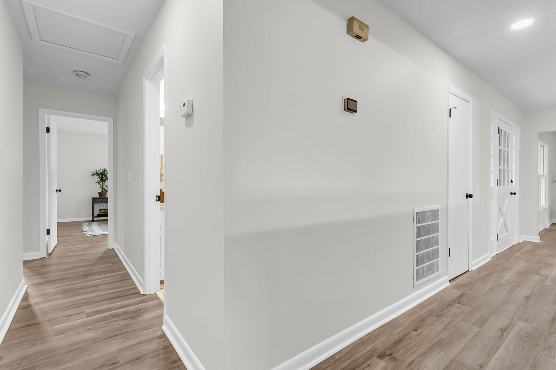 8310 Greenridge Road Photo 24