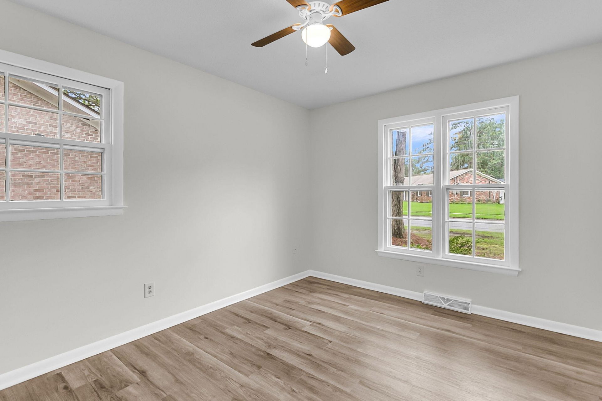 8310 Greenridge Road Photo 30