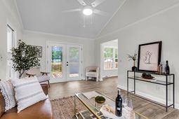 8310 Greenridge Road photo 4