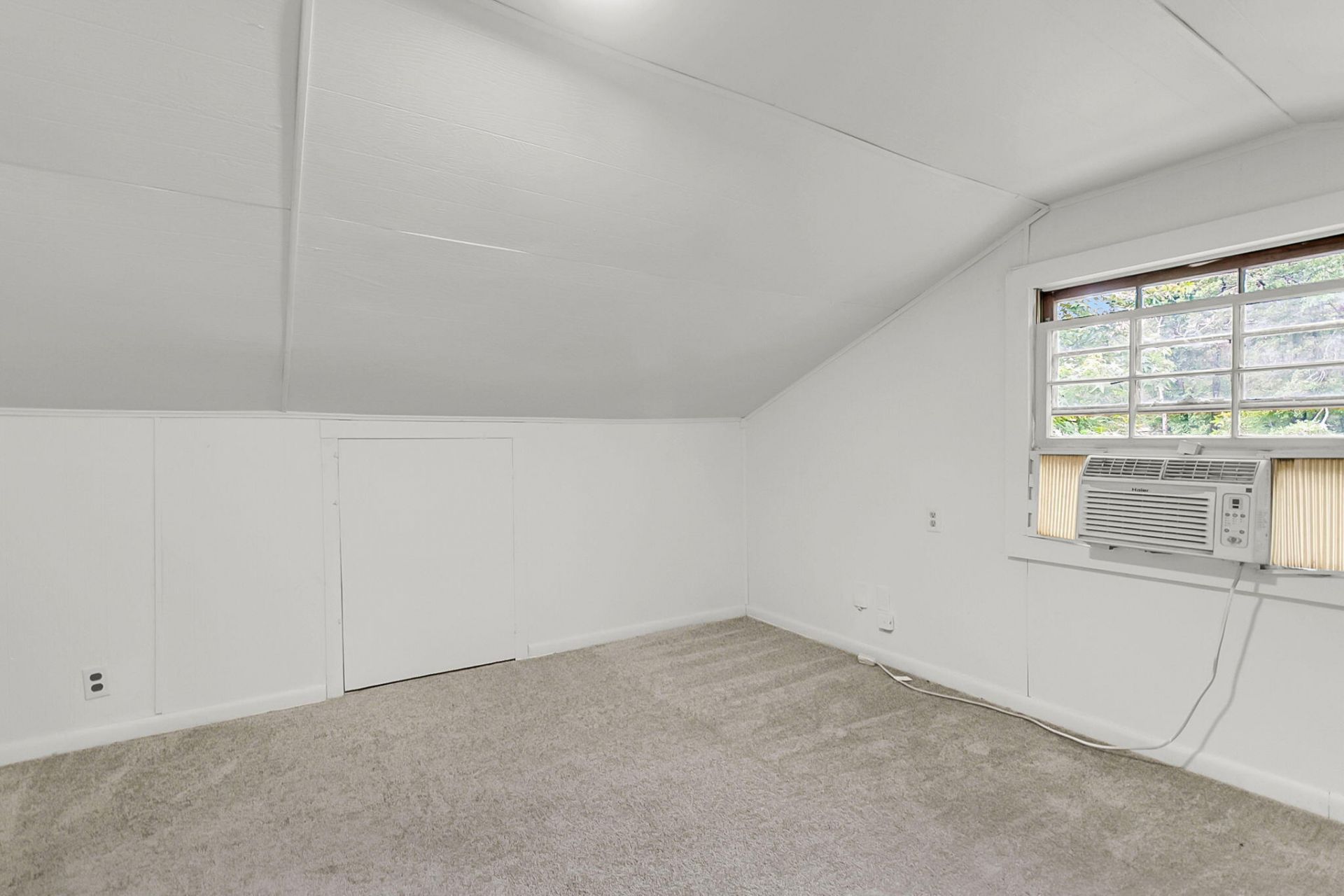 8310 Greenridge Road Photo 9