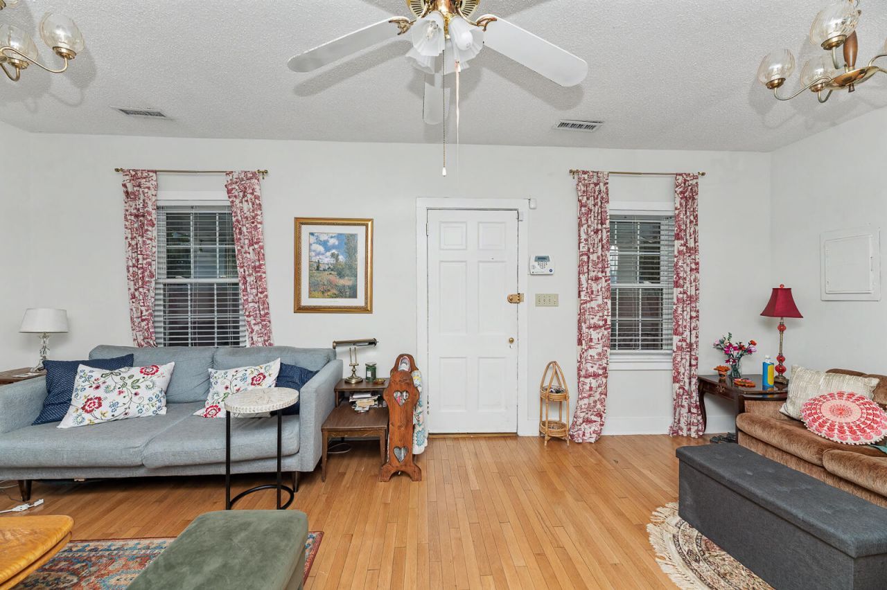 7 Poplar Street Photo 4