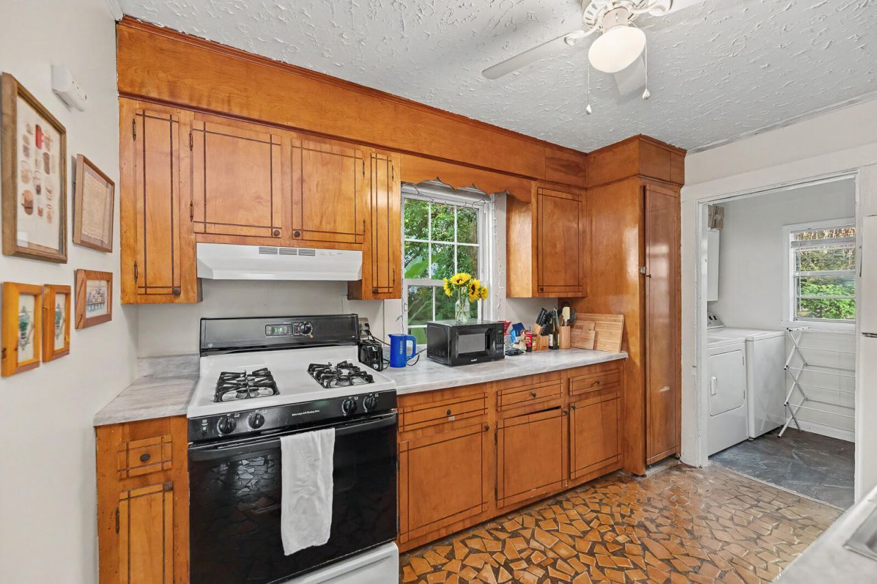 7 Poplar Street Photo 9