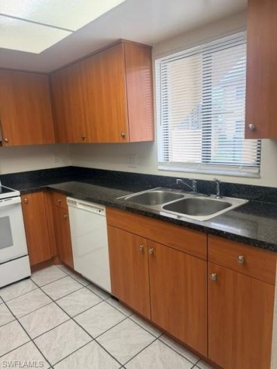 1318 SE 40th Ter, Cape Coral, FL 33904 Photo