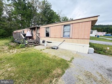 26 LIAM LANE , CARLISLE, PA 17015