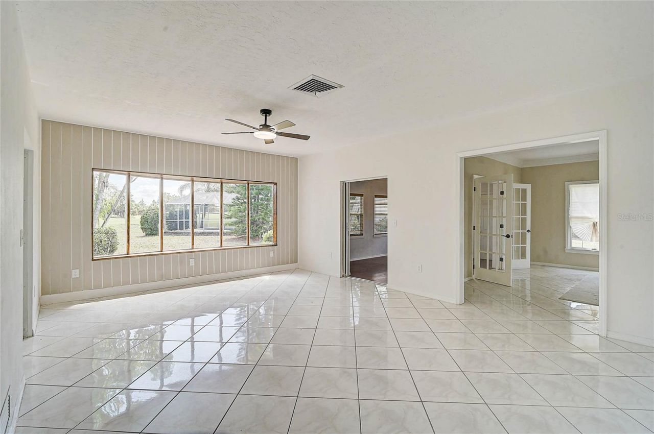 3215 Pine Valley Drive , Sarasota, FL 34239 Photo