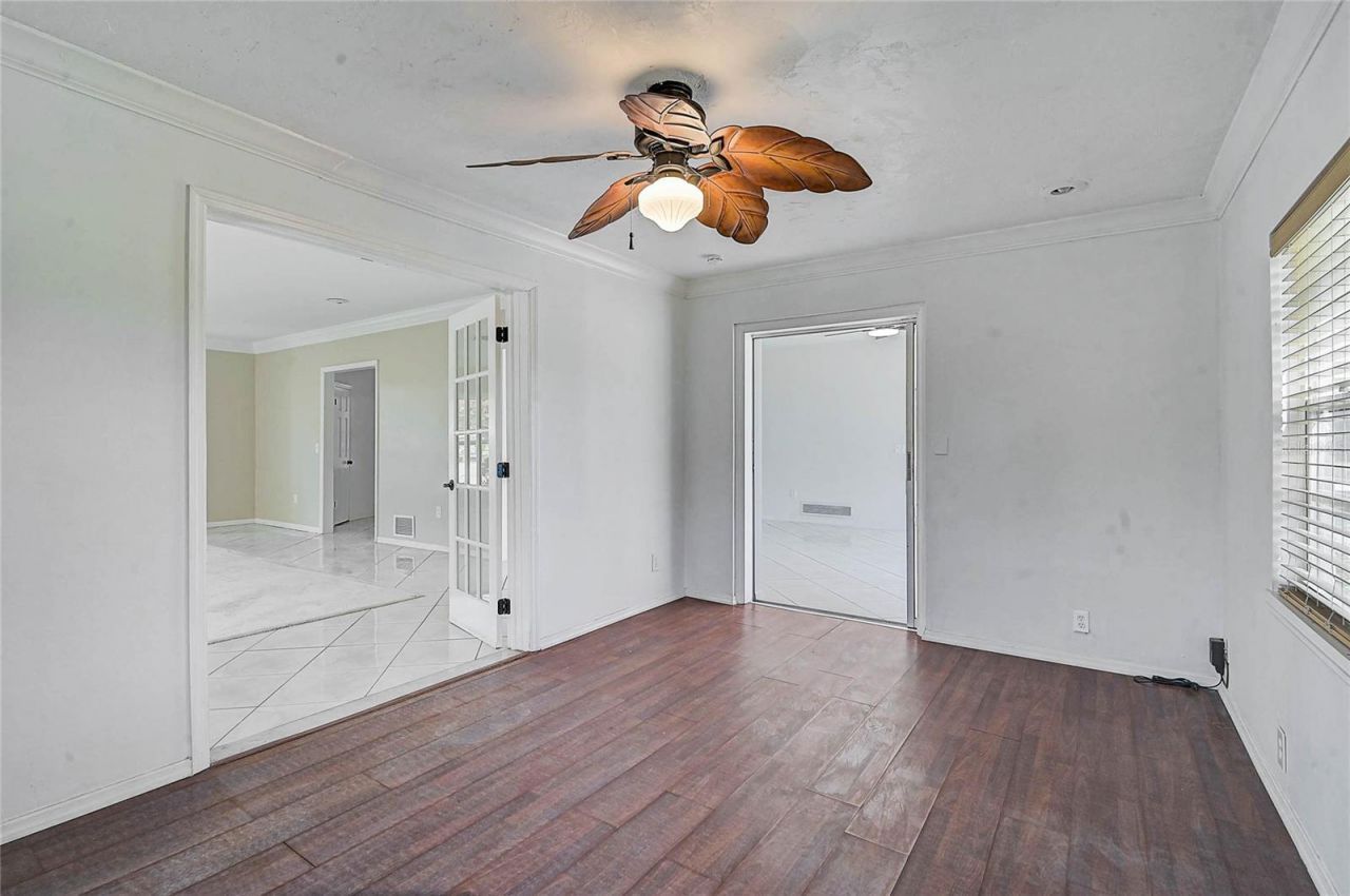 3215 Pine Valley Drive , Sarasota, FL 34239 Photo