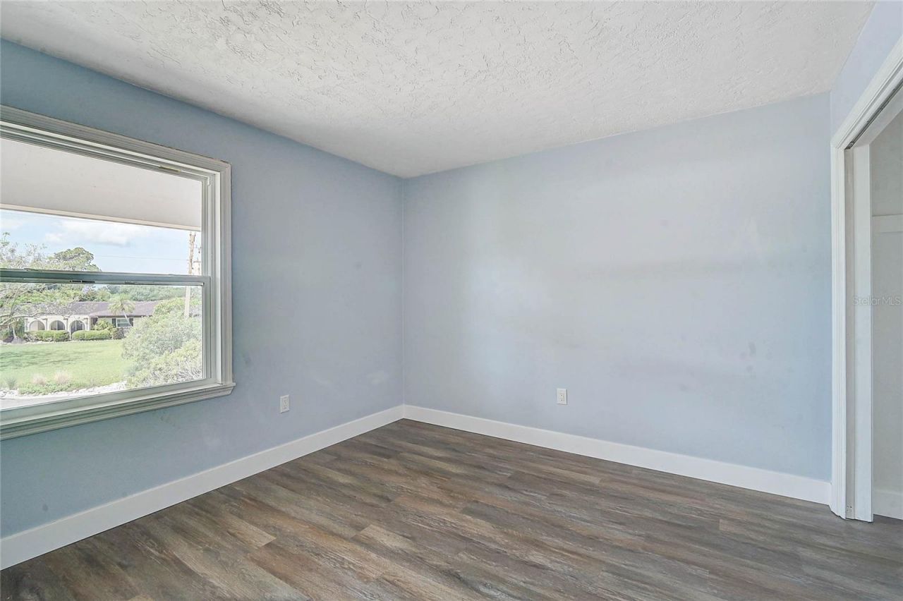 3215 Pine Valley Drive , Sarasota, FL 34239 Photo