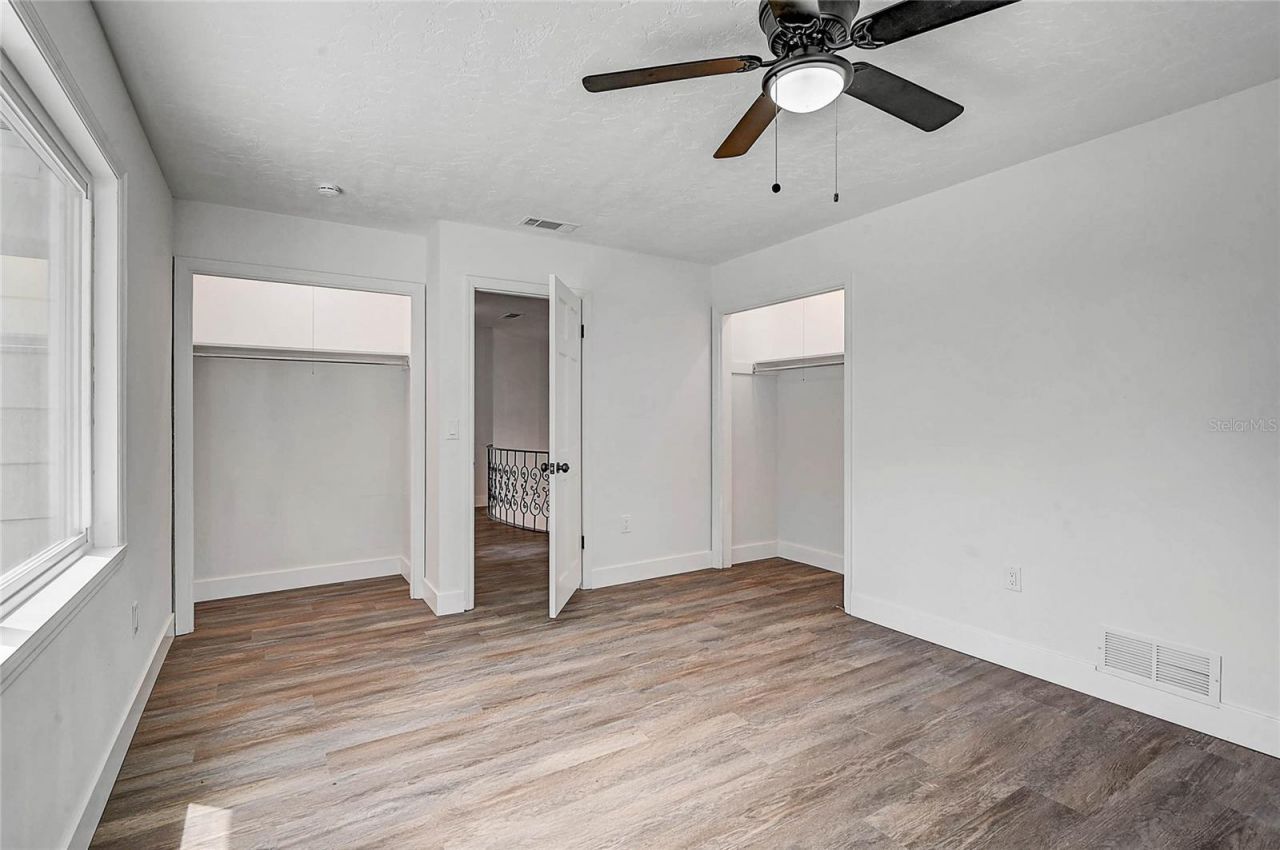 3215 Pine Valley Drive , Sarasota, FL 34239 Photo