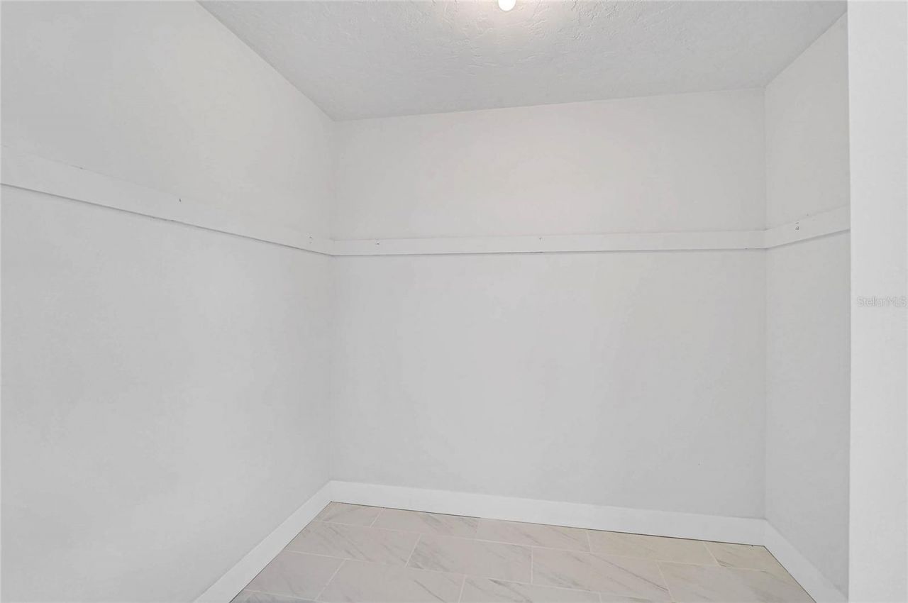 3215 Pine Valley Drive , Sarasota, FL 34239 Photo