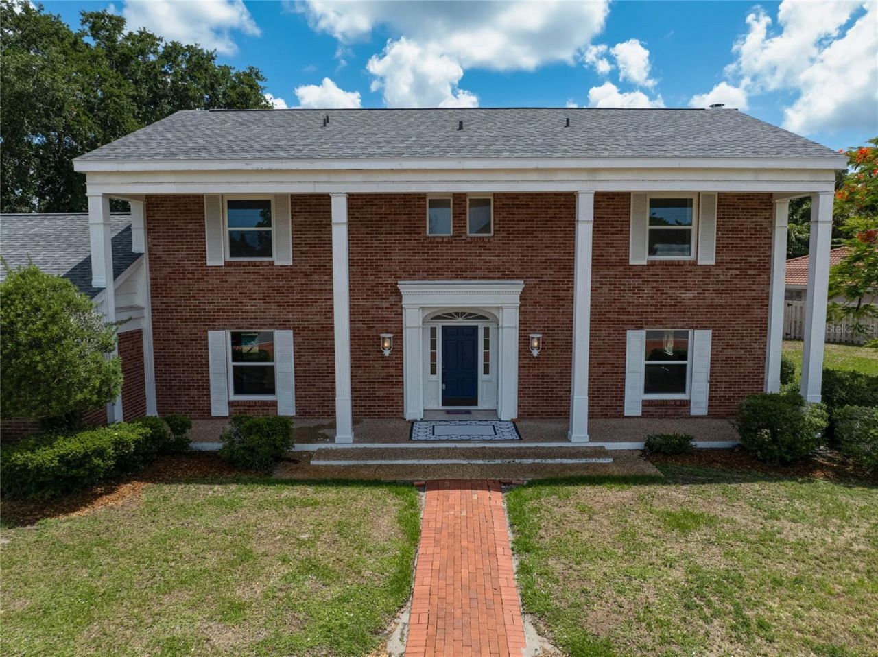 3215 Pine Valley Drive , Sarasota, FL 34239 Photo